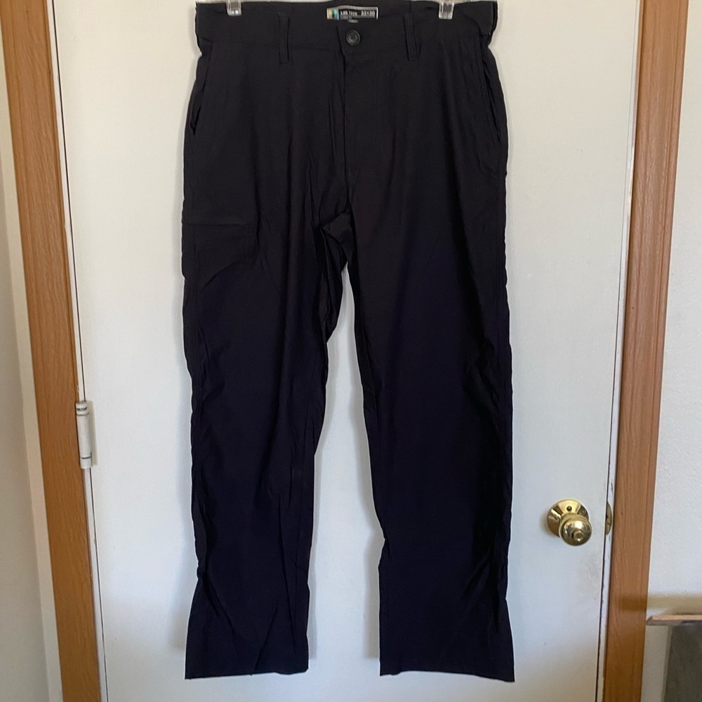 UB tech classic fit black stretch sides 32X30